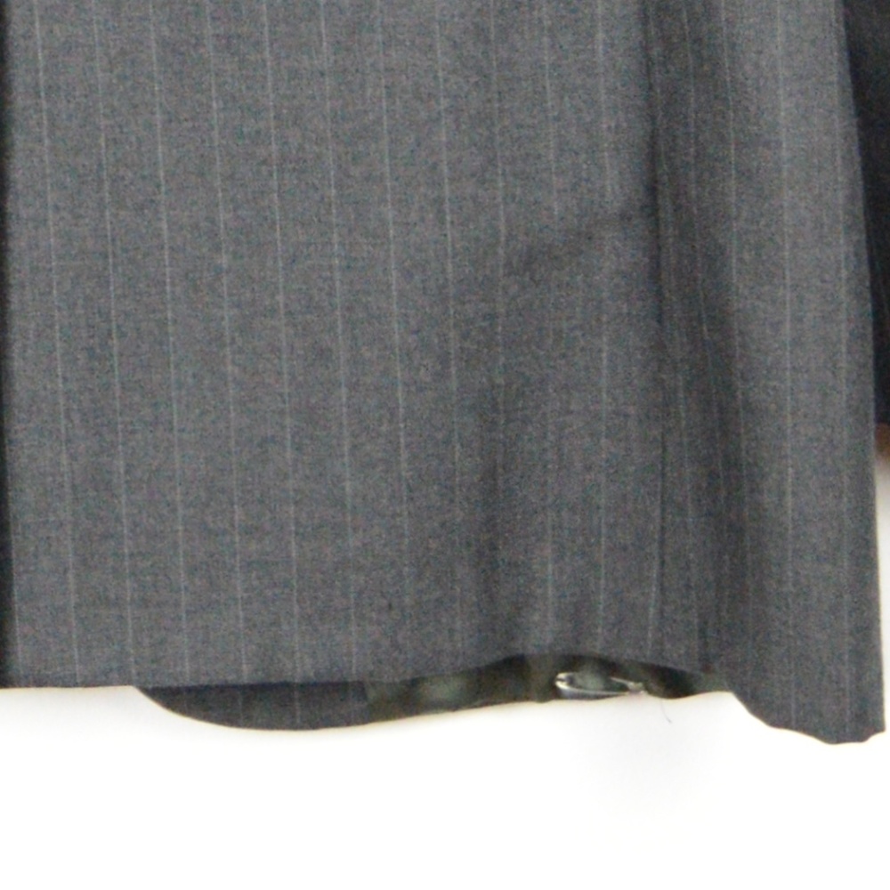 Vintage Wool 2 Piece Grey Pinstripe Suit - Picture 3 of 8